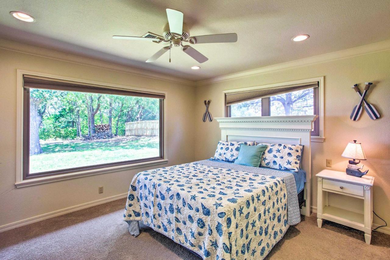 Lake View Tangled At Texoma Home With Hot Tub! Pottsboro Exterior photo